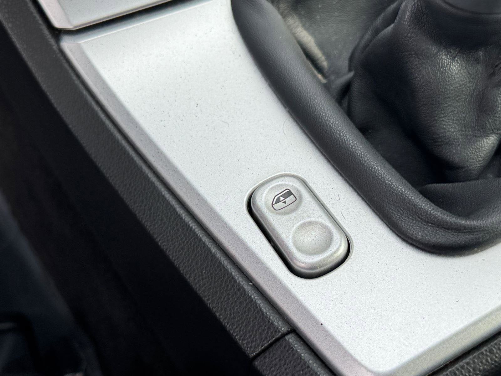 2007 Chrysler Crossfire Base