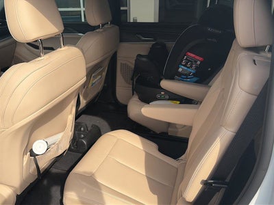 2024 Jeep Grand Cherokee L Base