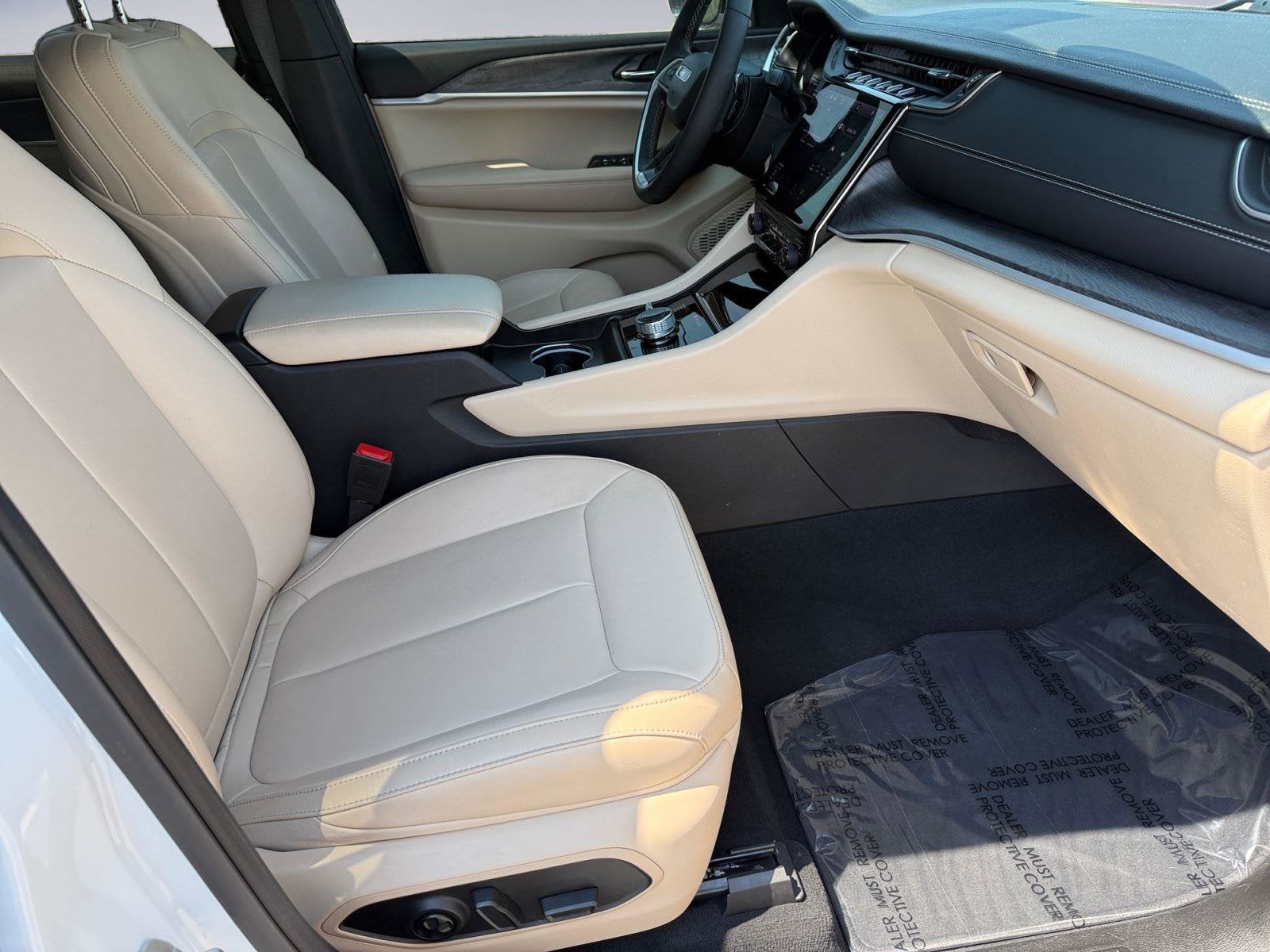 2024 Jeep Grand Cherokee L Base