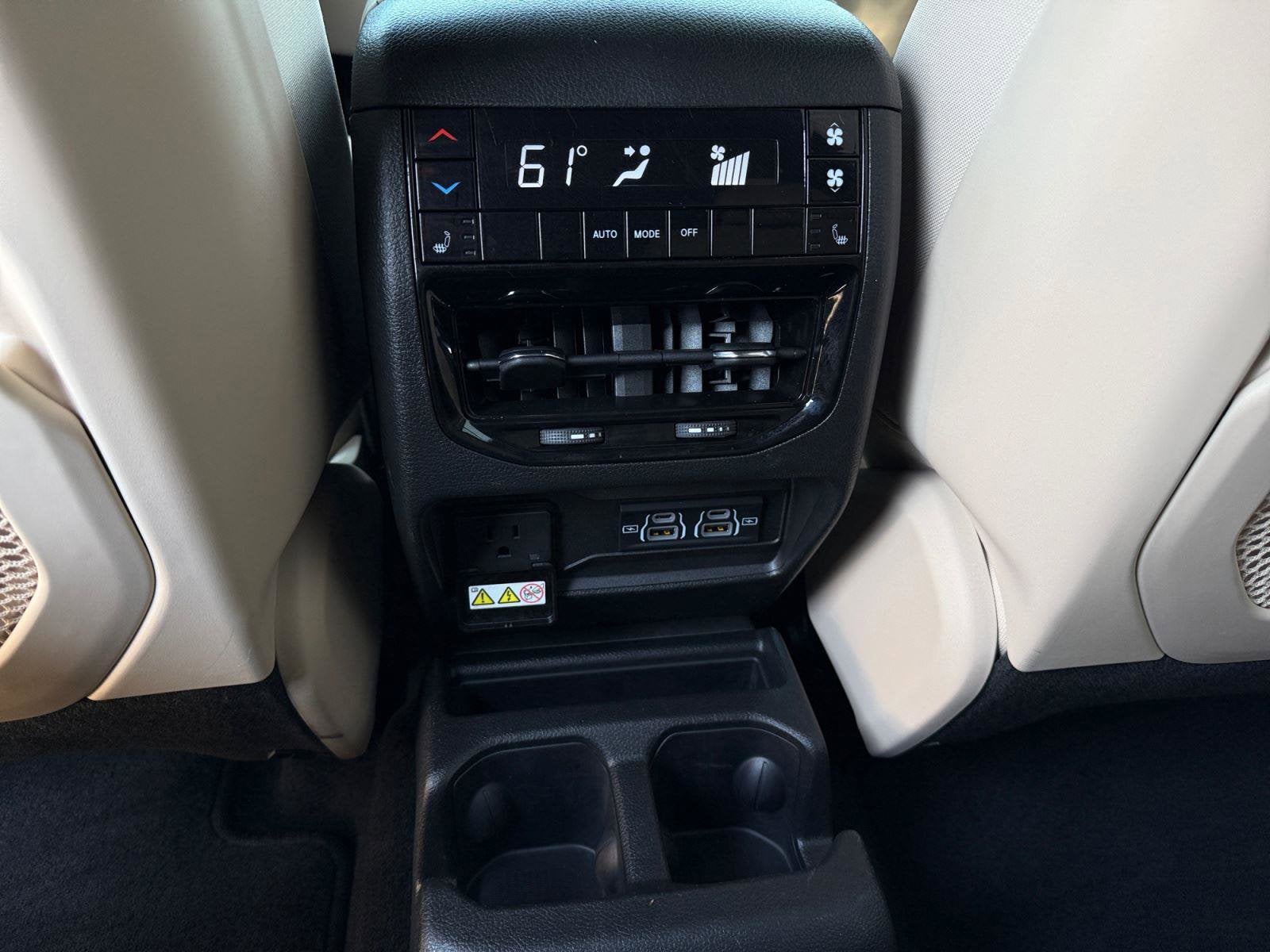 2024 Jeep Grand Cherokee L Base