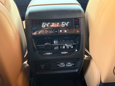 2023 Jeep Grand Cherokee L Base