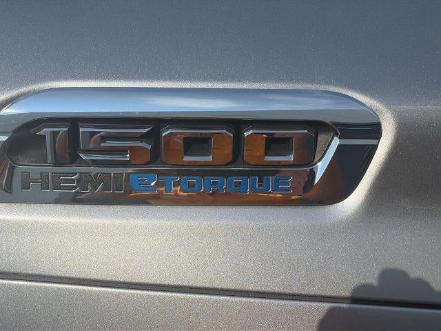 2022 RAM 1500 Longhorn 4x4 Crew Cab 5'7" Box