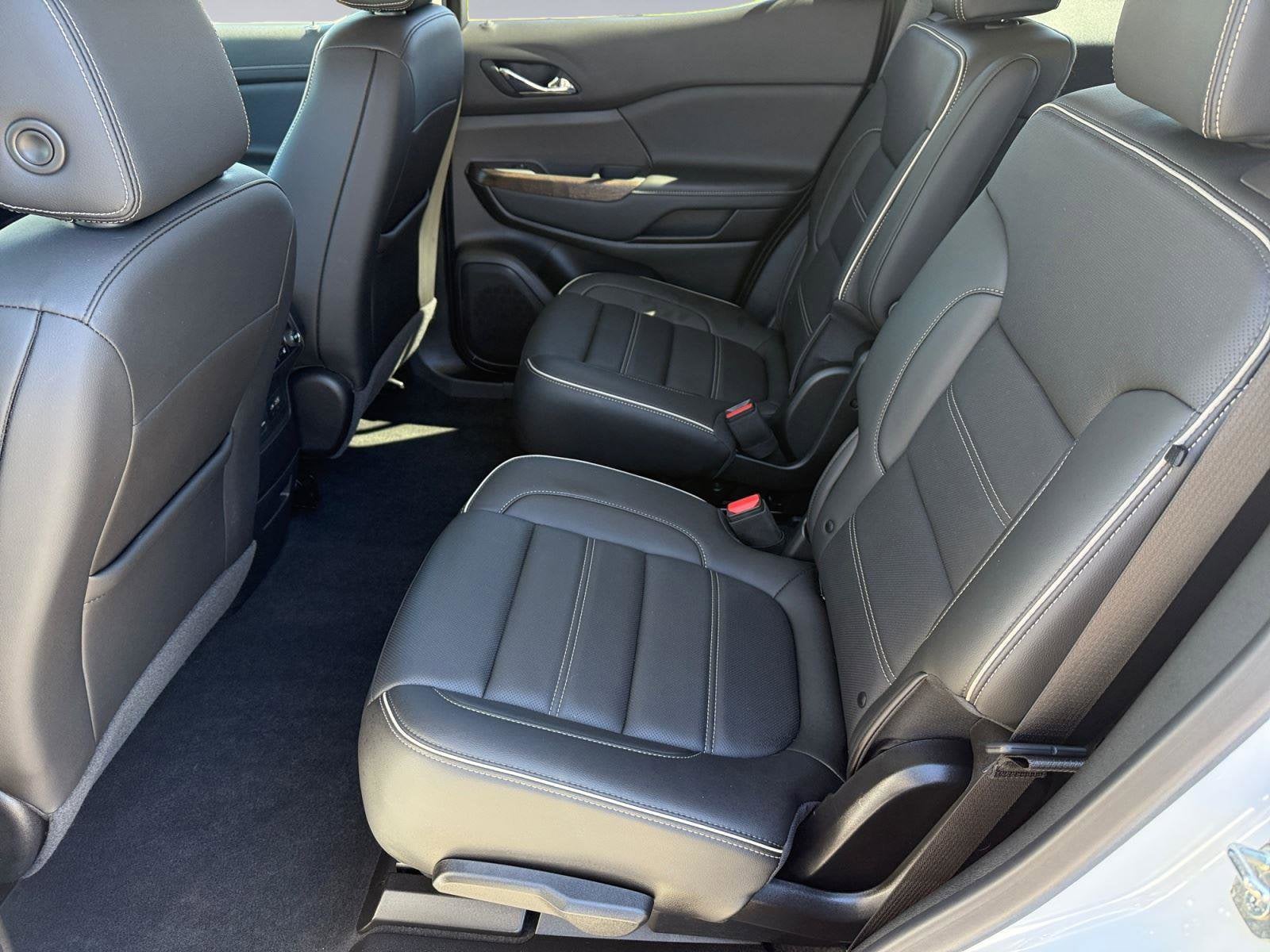 2021 GMC Acadia Base