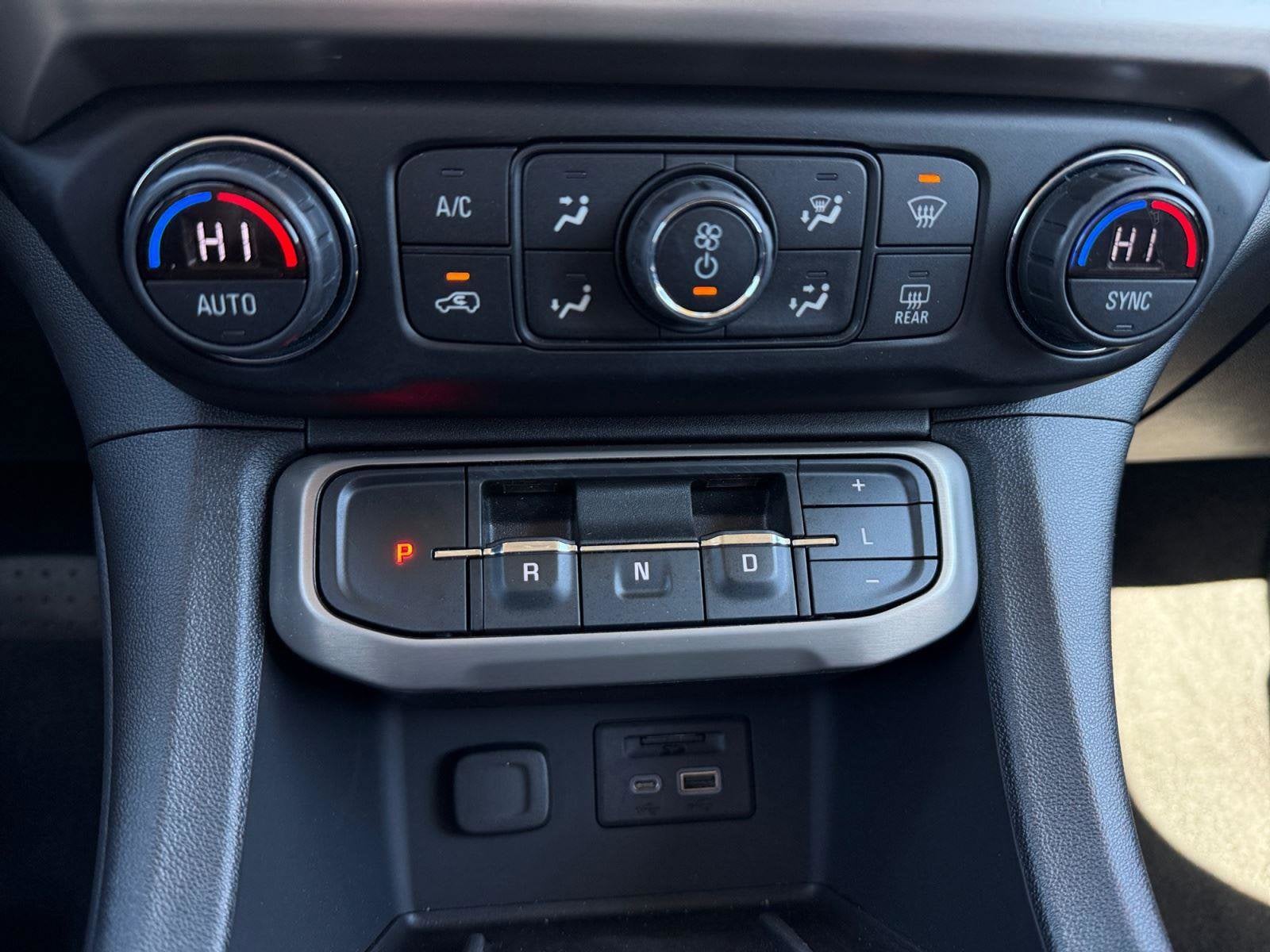 2021 GMC Acadia Base