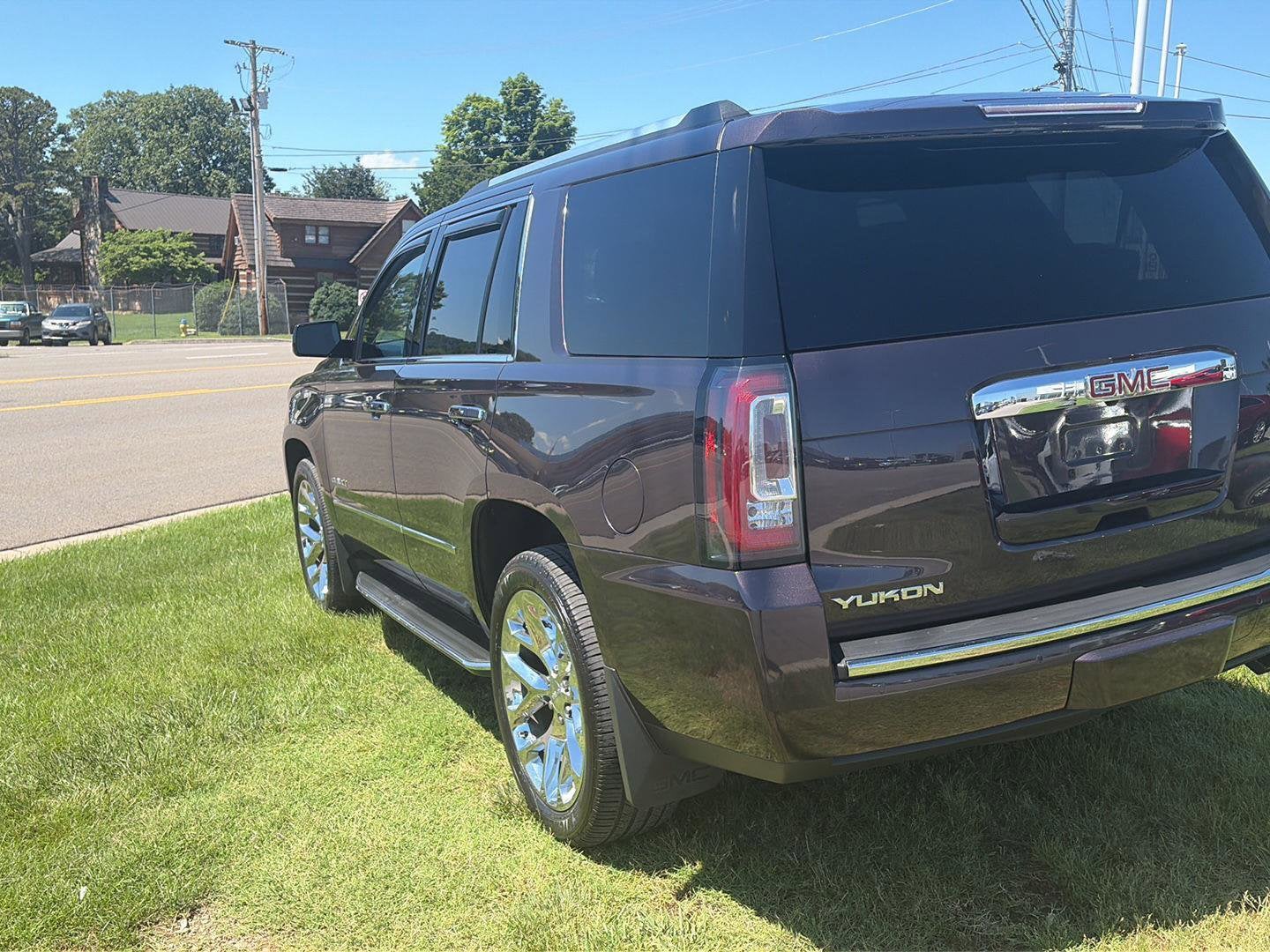 2016 GMC Yukon Base