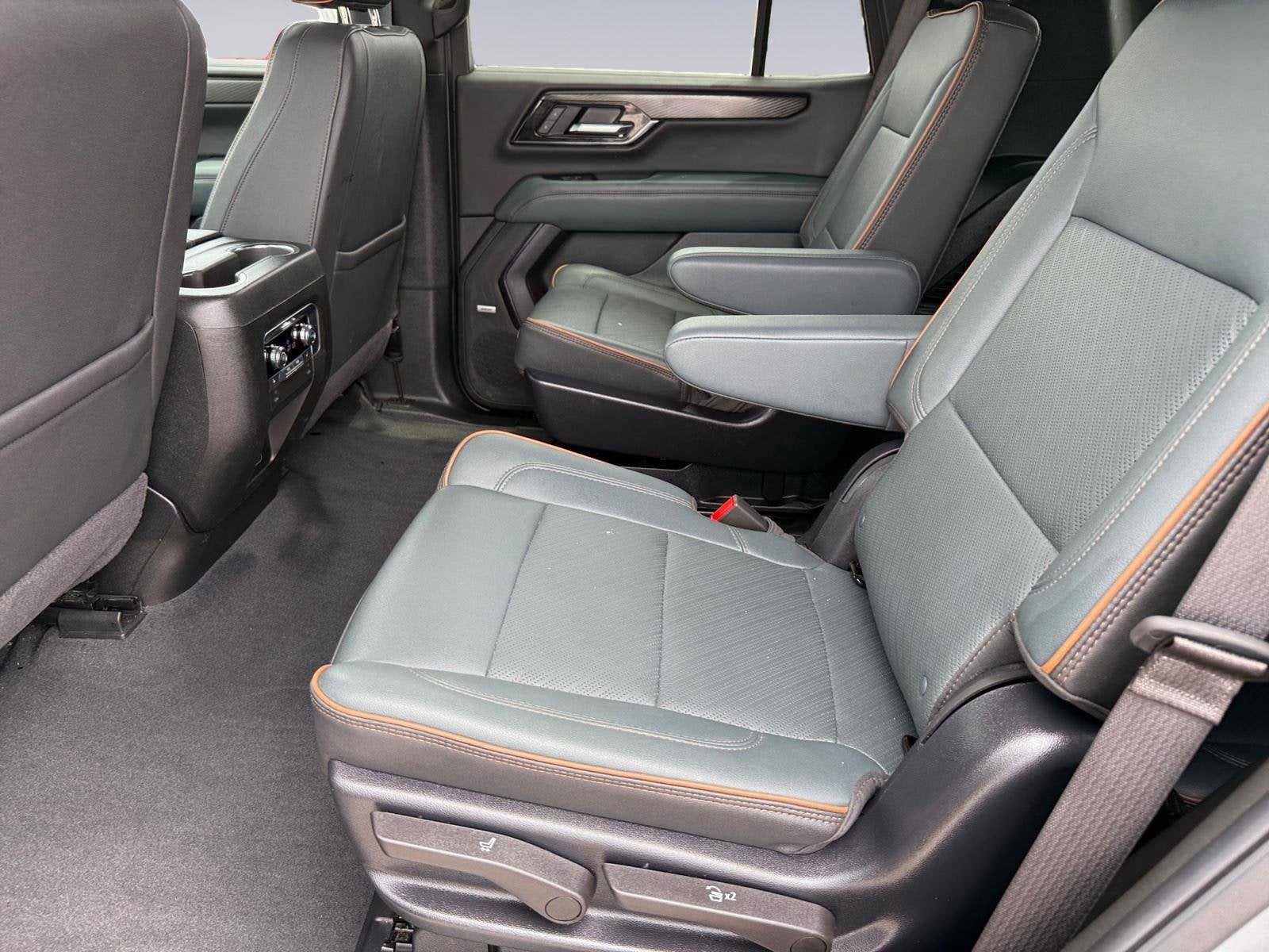 2025 GMC Yukon Base