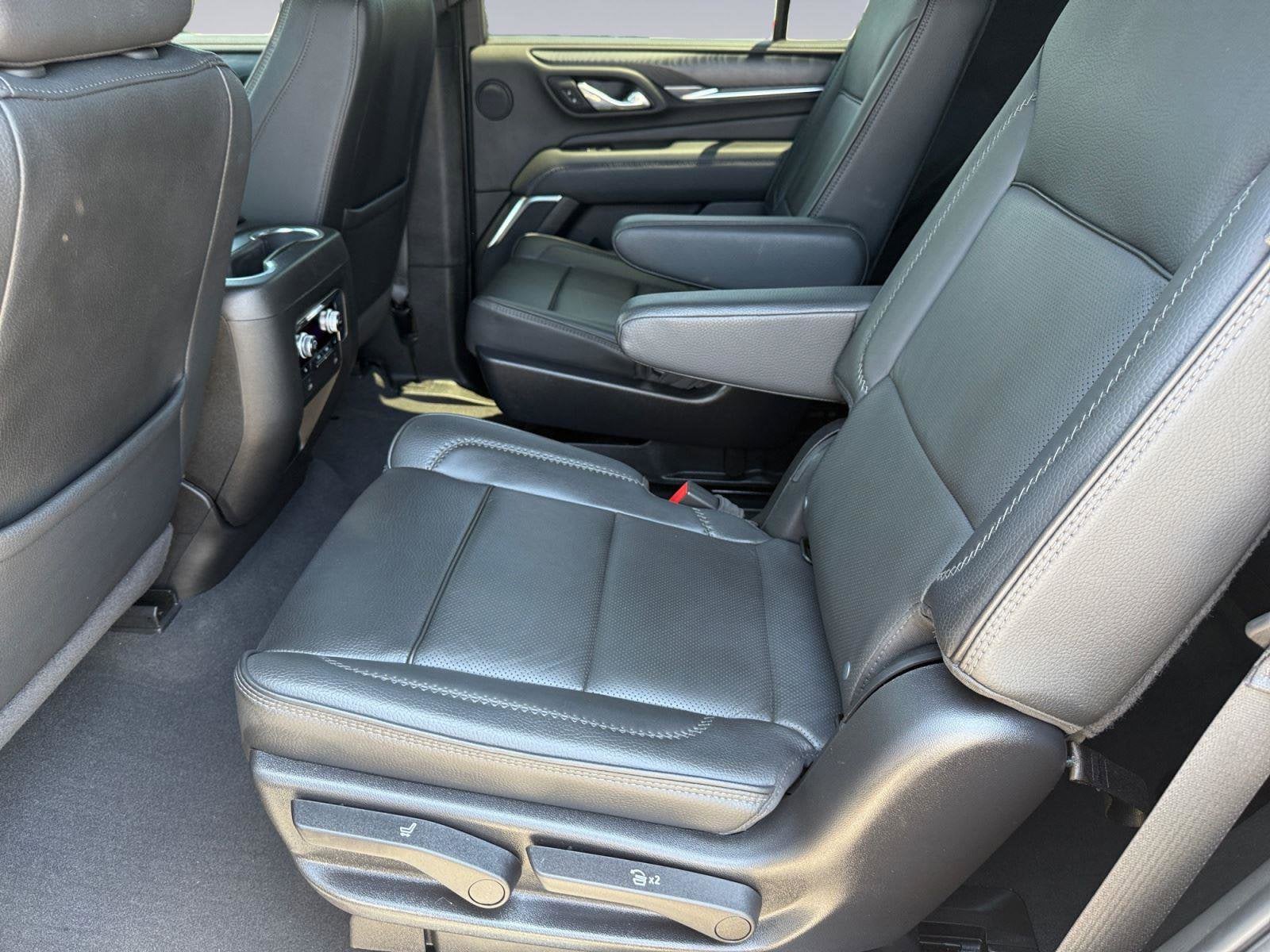 2024 GMC Yukon Base