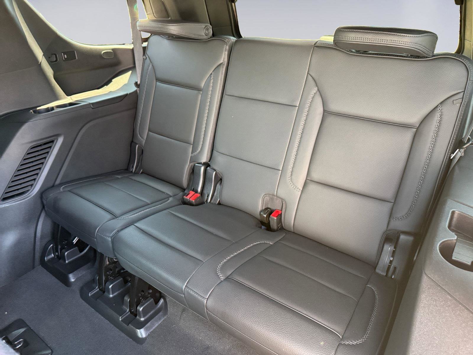 2024 GMC Yukon Base
