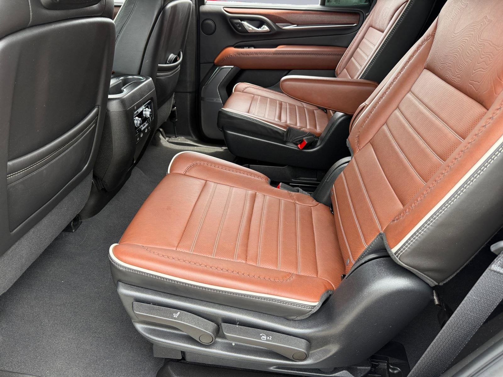 2023 GMC Yukon Base