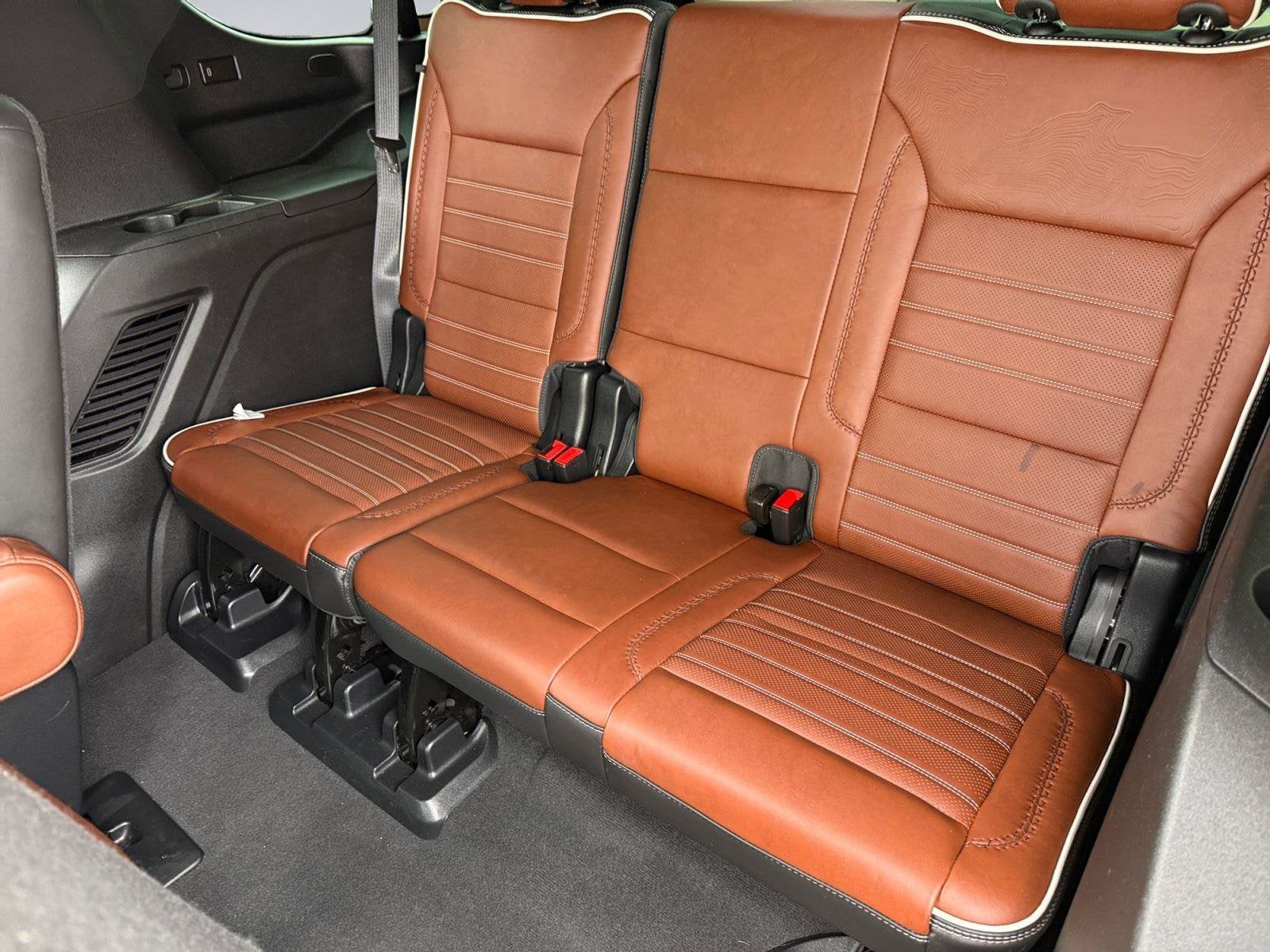 2023 GMC Yukon Base