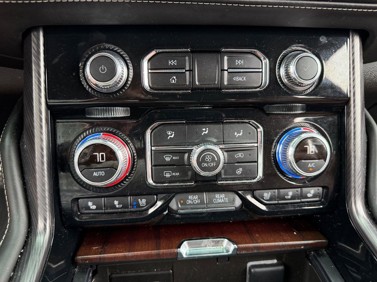 2023 GMC Yukon Base