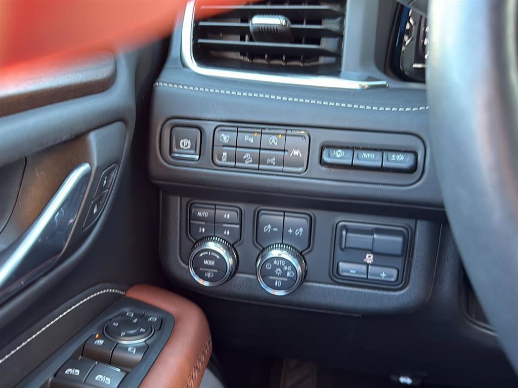 2024 GMC Yukon Base