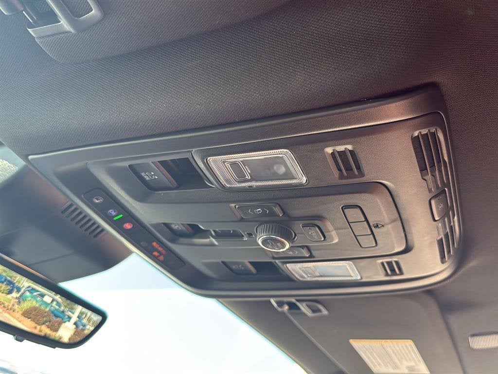 2024 GMC Yukon Base
