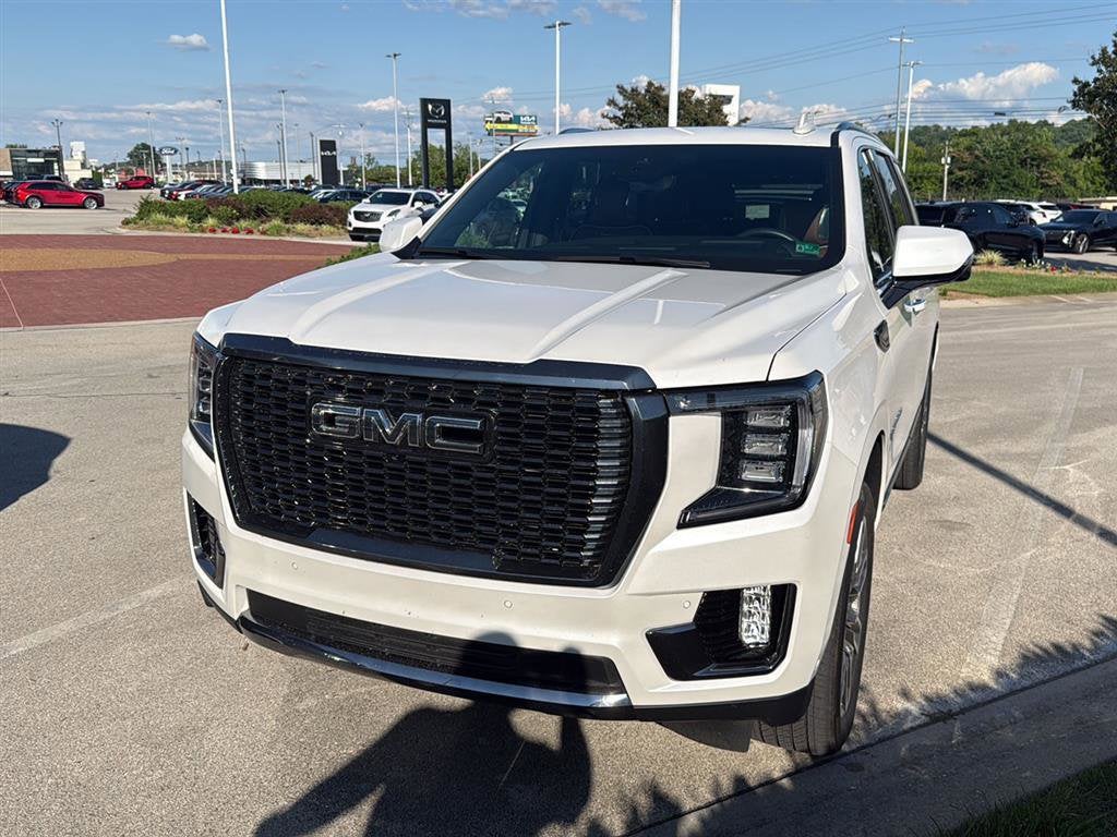 2024 GMC Yukon Base