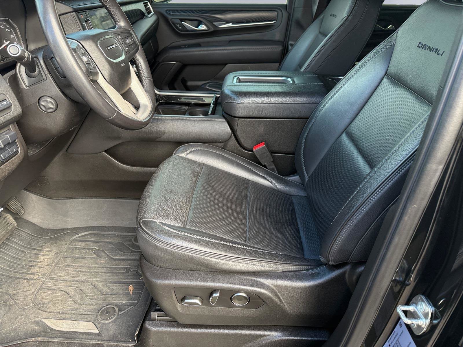 2021 GMC Yukon XL Base