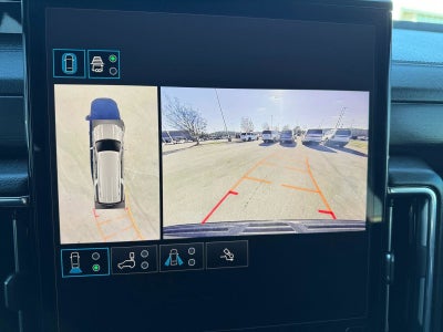 2025 GMC Yukon XL Base