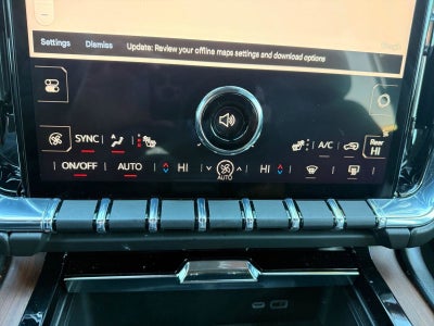 2025 GMC Yukon XL Base