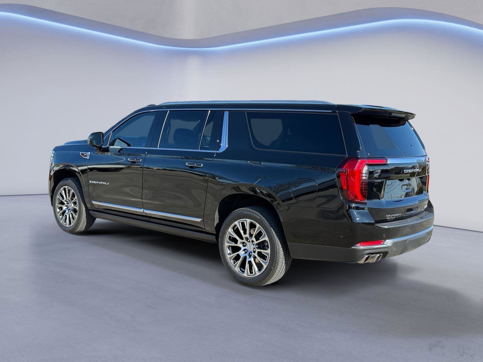 2025 GMC Yukon XL Base