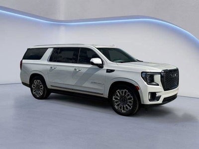 2023 GMC Yukon XL Base