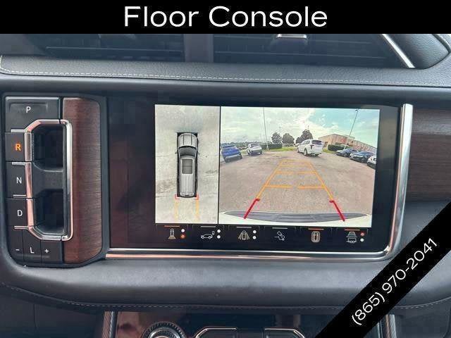 2023 GMC Yukon XL Base