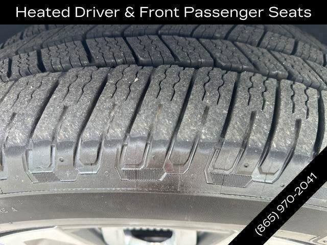 2023 GMC Yukon XL Base