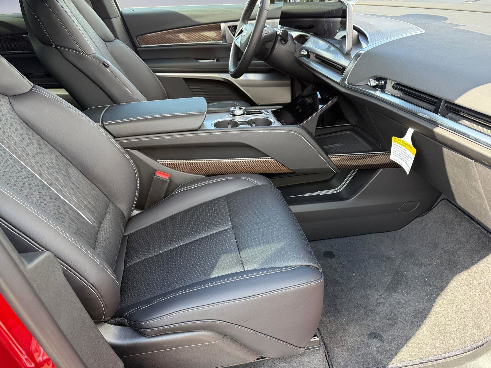 2026 Cadillac VISTIQ Luxury - Photo 13