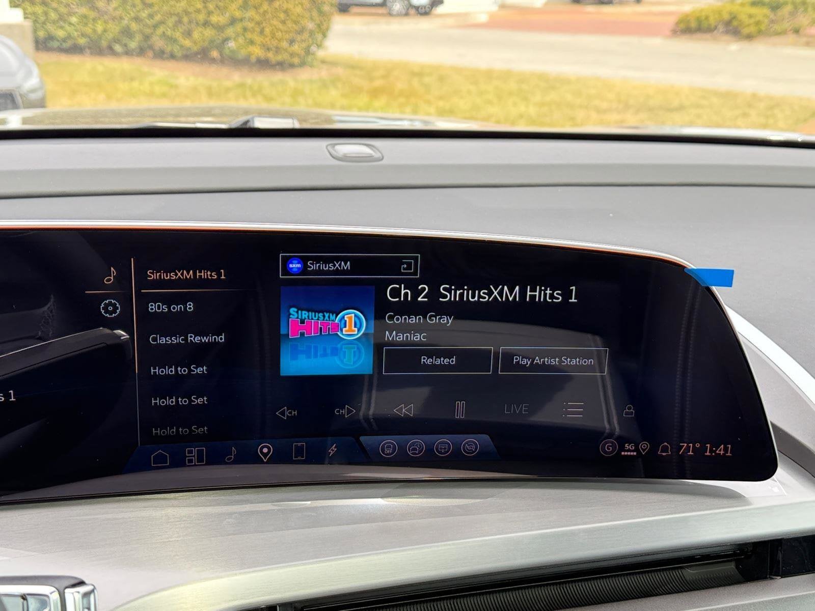 2026 Cadillac VISTIQ Sport