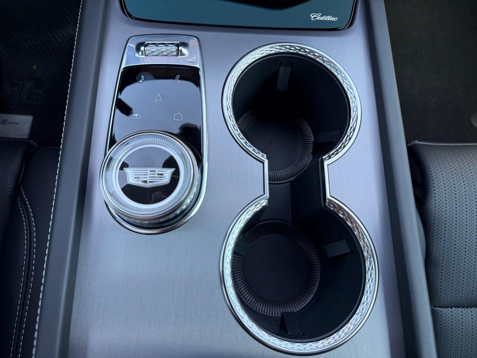 2027 Cadillac VISTIQ Sport