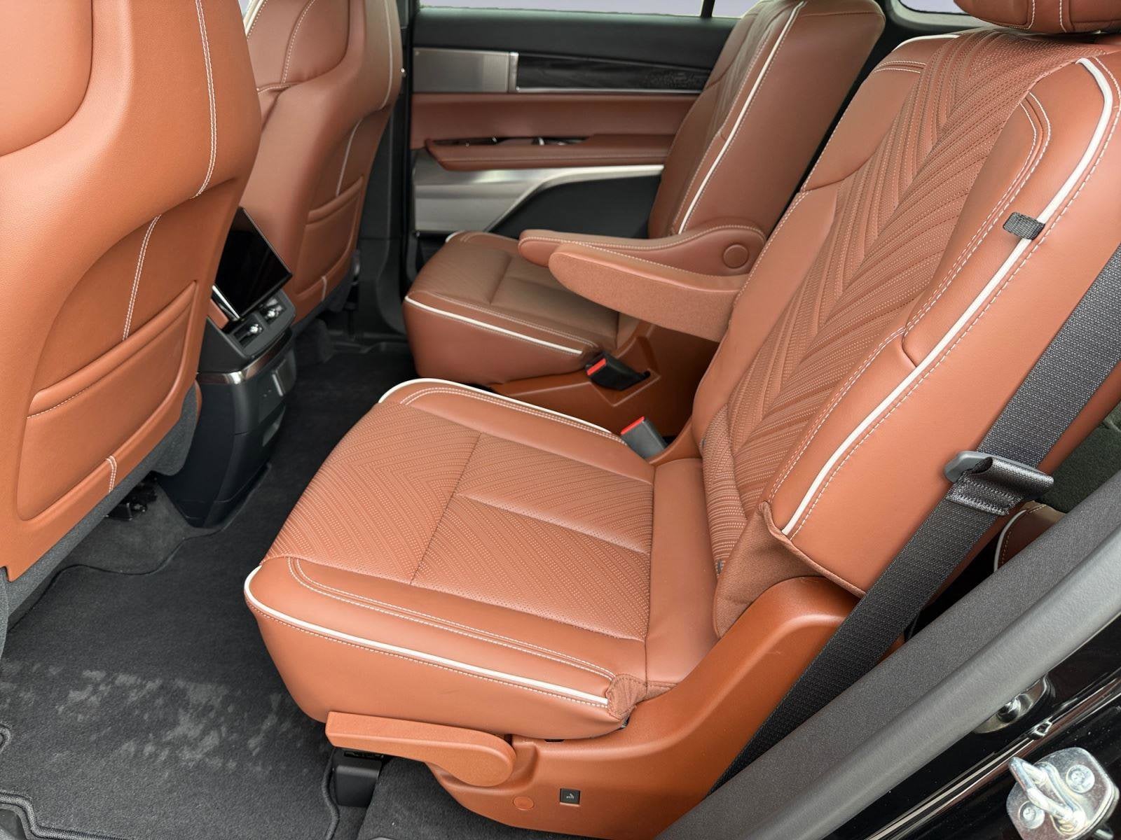 2026 Cadillac VISTIQ Platinum