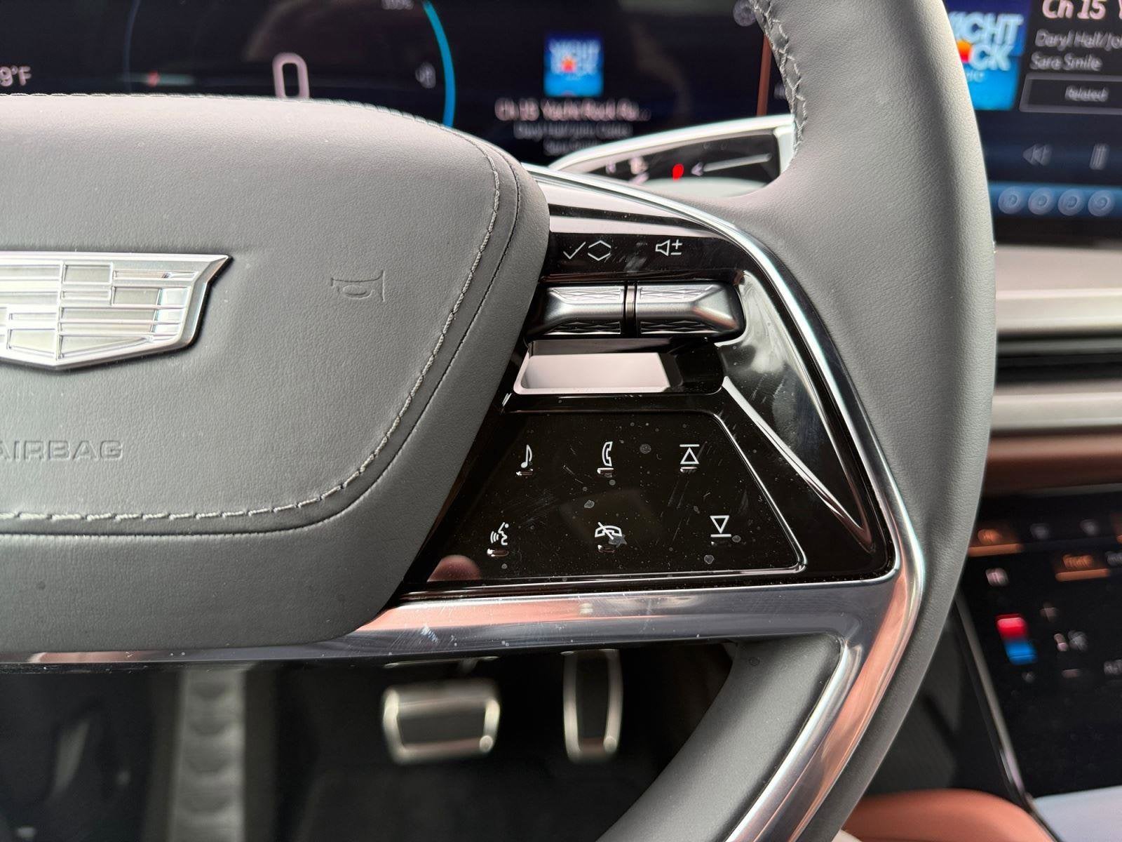 2026 Cadillac VISTIQ Platinum