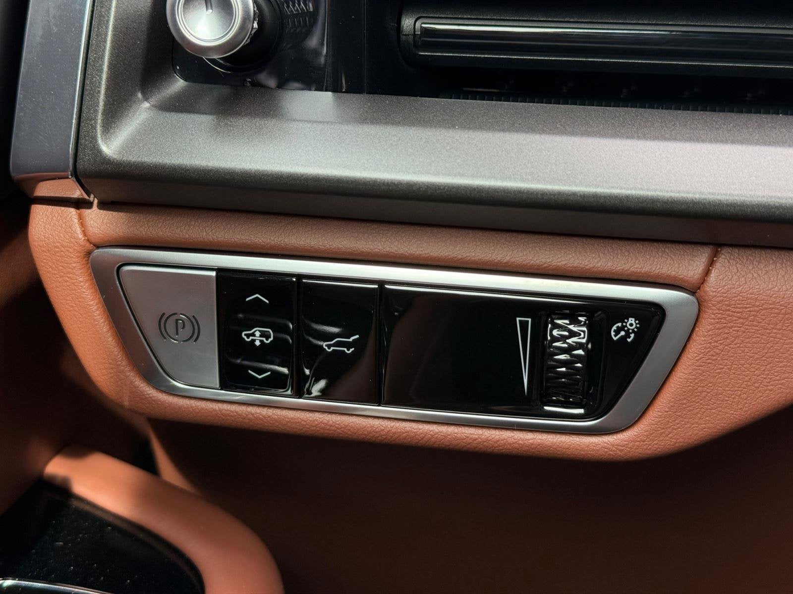 2026 Cadillac VISTIQ Platinum