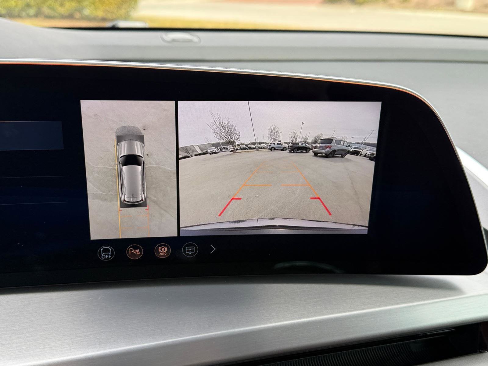 2026 Cadillac VISTIQ Platinum