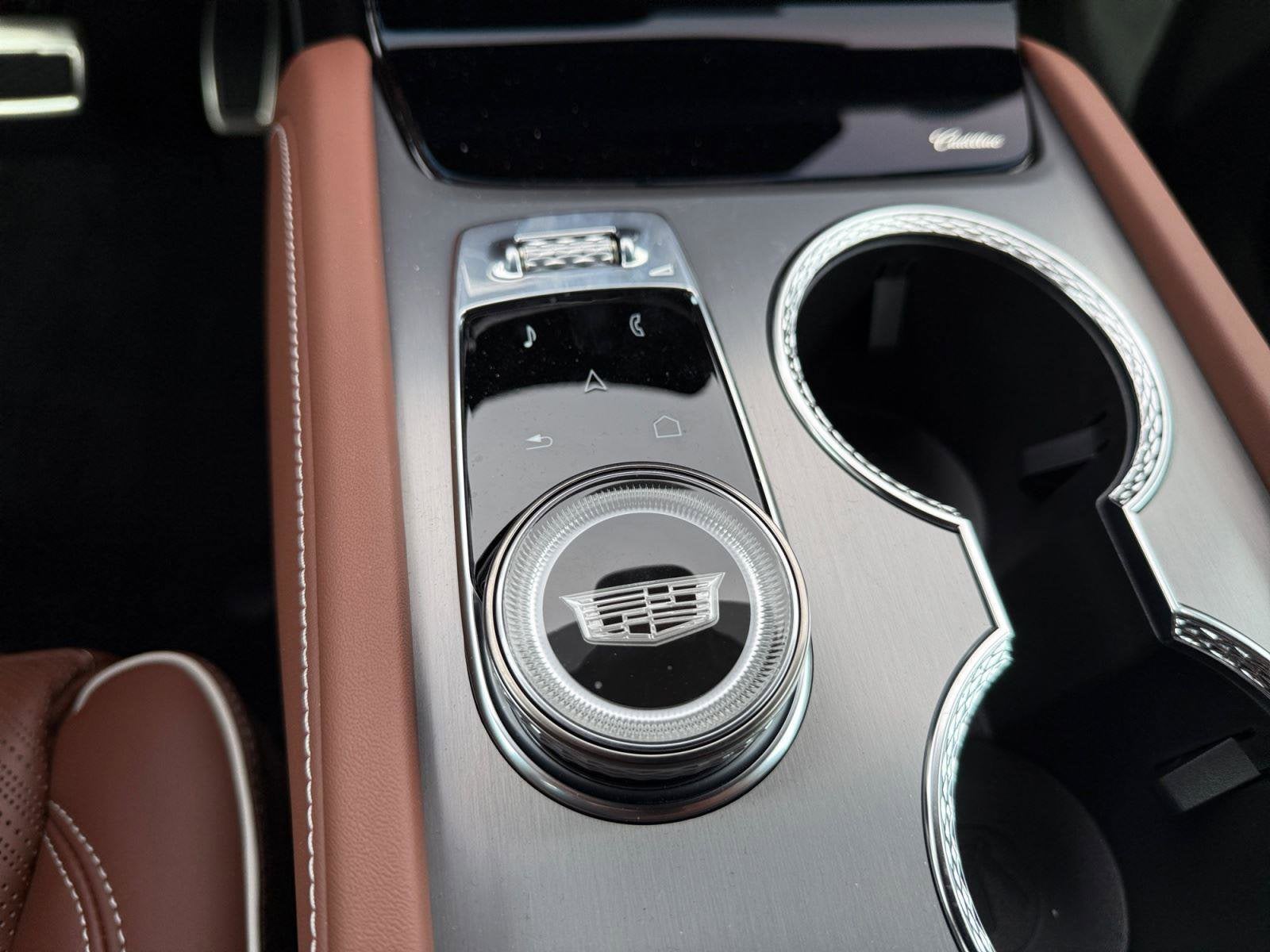 2026 Cadillac VISTIQ Platinum