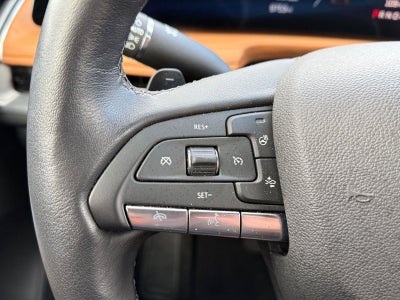 2025 Cadillac XT4 Base