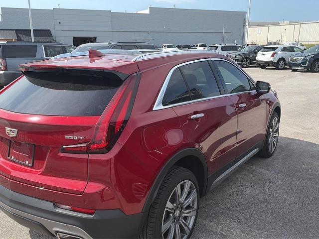 2023 Cadillac XT4 FWD Premium Luxury