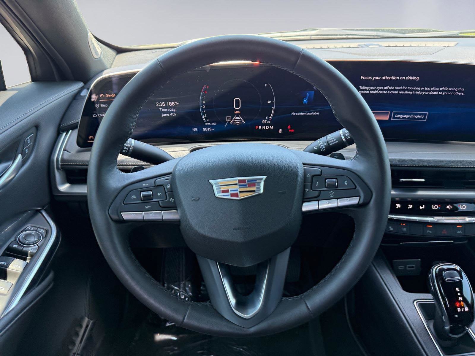 2025 Cadillac XT4 FWD 4dr Premium Luxury