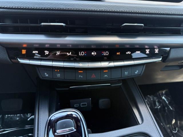 2025 Cadillac XT4 FWD 4dr Premium Luxury