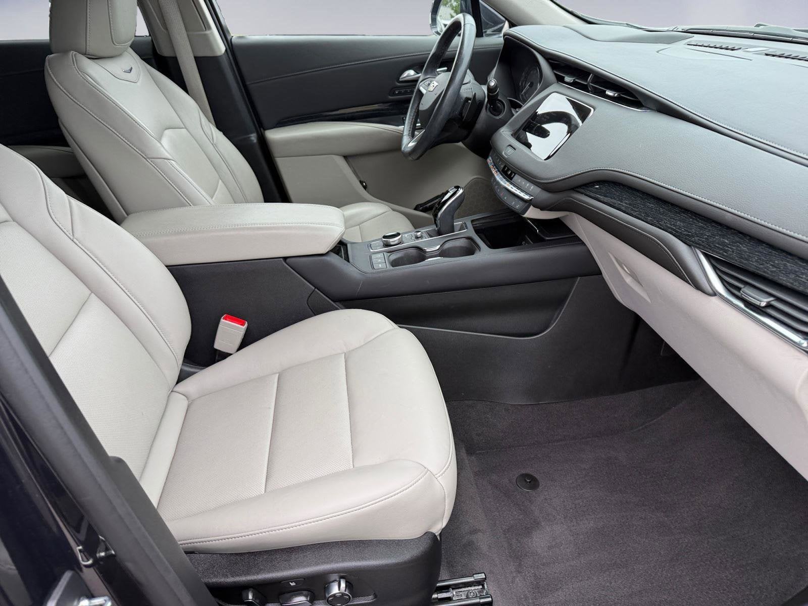 2023 Cadillac XT4 Base