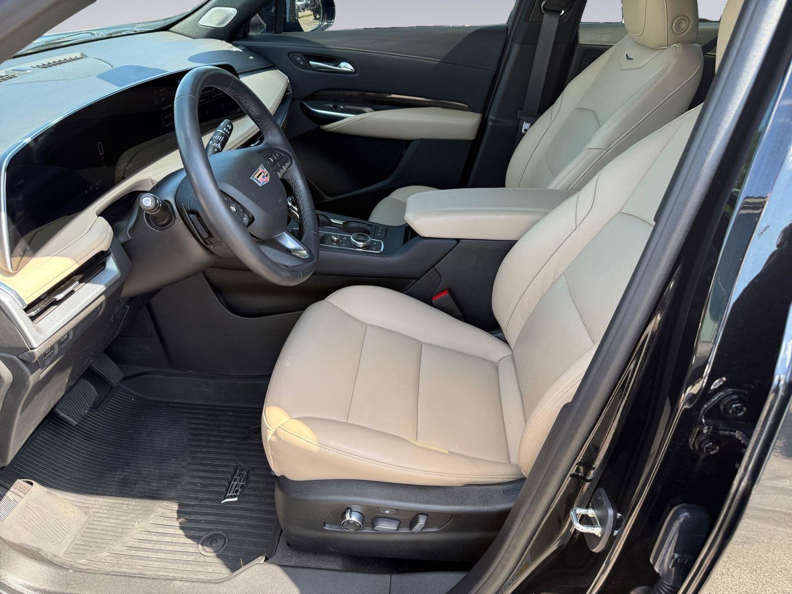 2024 Cadillac XT4 Base