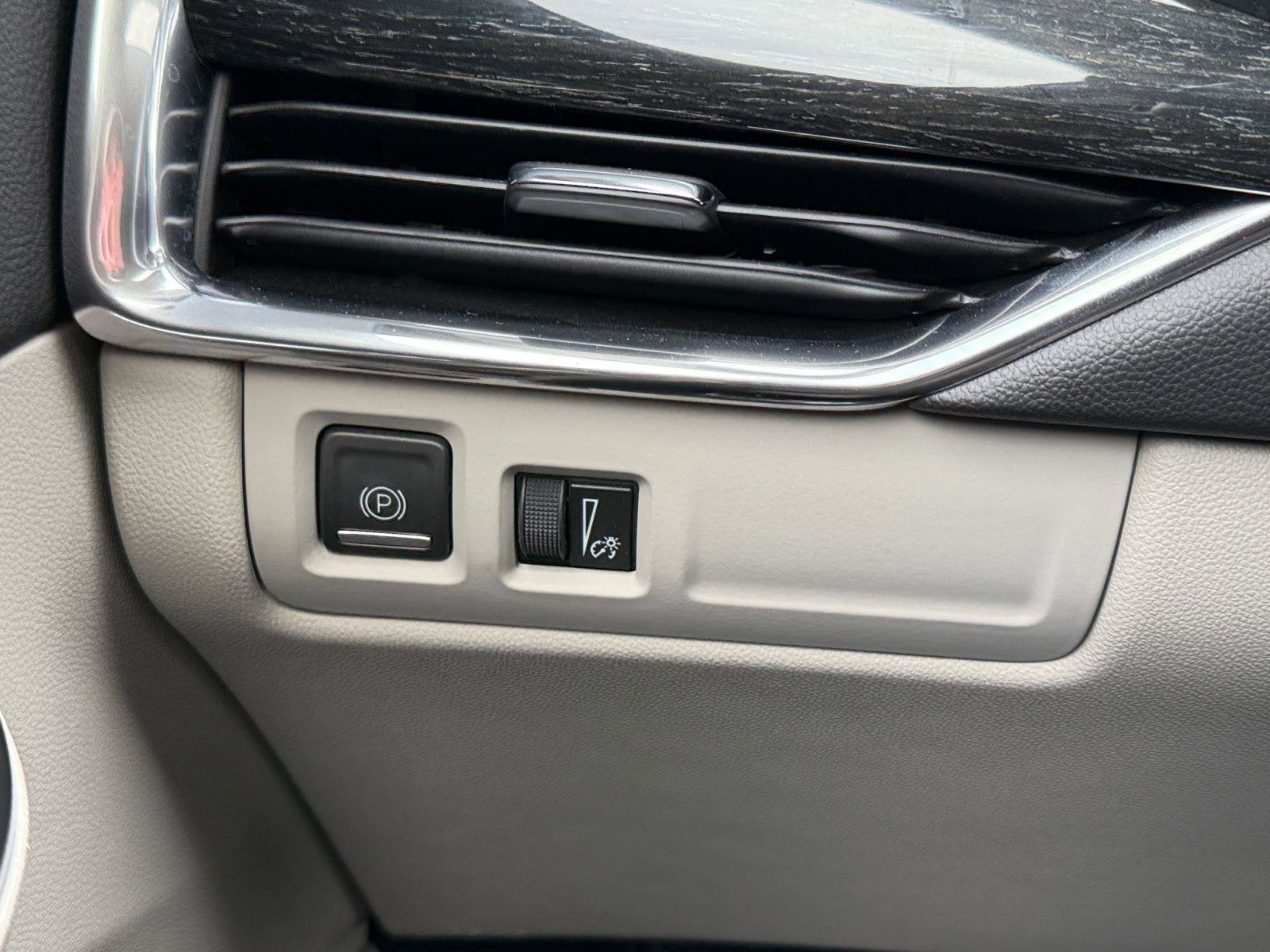 2023 Cadillac XT4 Base