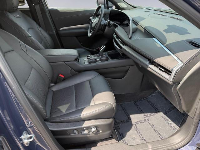 2024 Cadillac XT4 AWD 4dr Premium Luxury