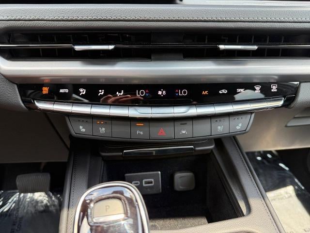 2024 Cadillac XT4 AWD 4dr Premium Luxury