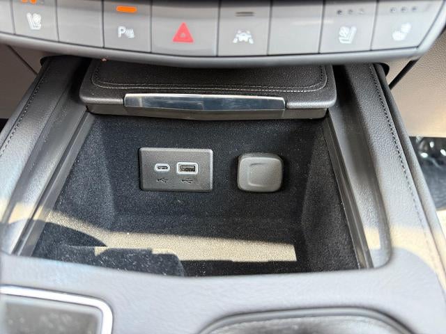 2024 Cadillac XT4 AWD 4dr Premium Luxury