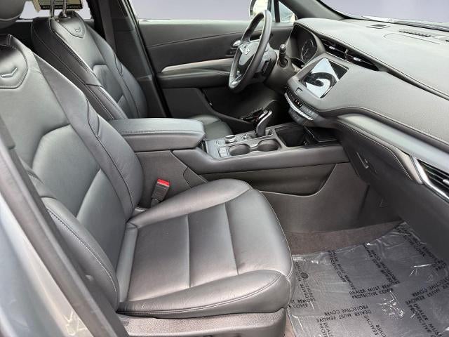 2023 Cadillac XT4 AWD 4dr Premium Luxury
