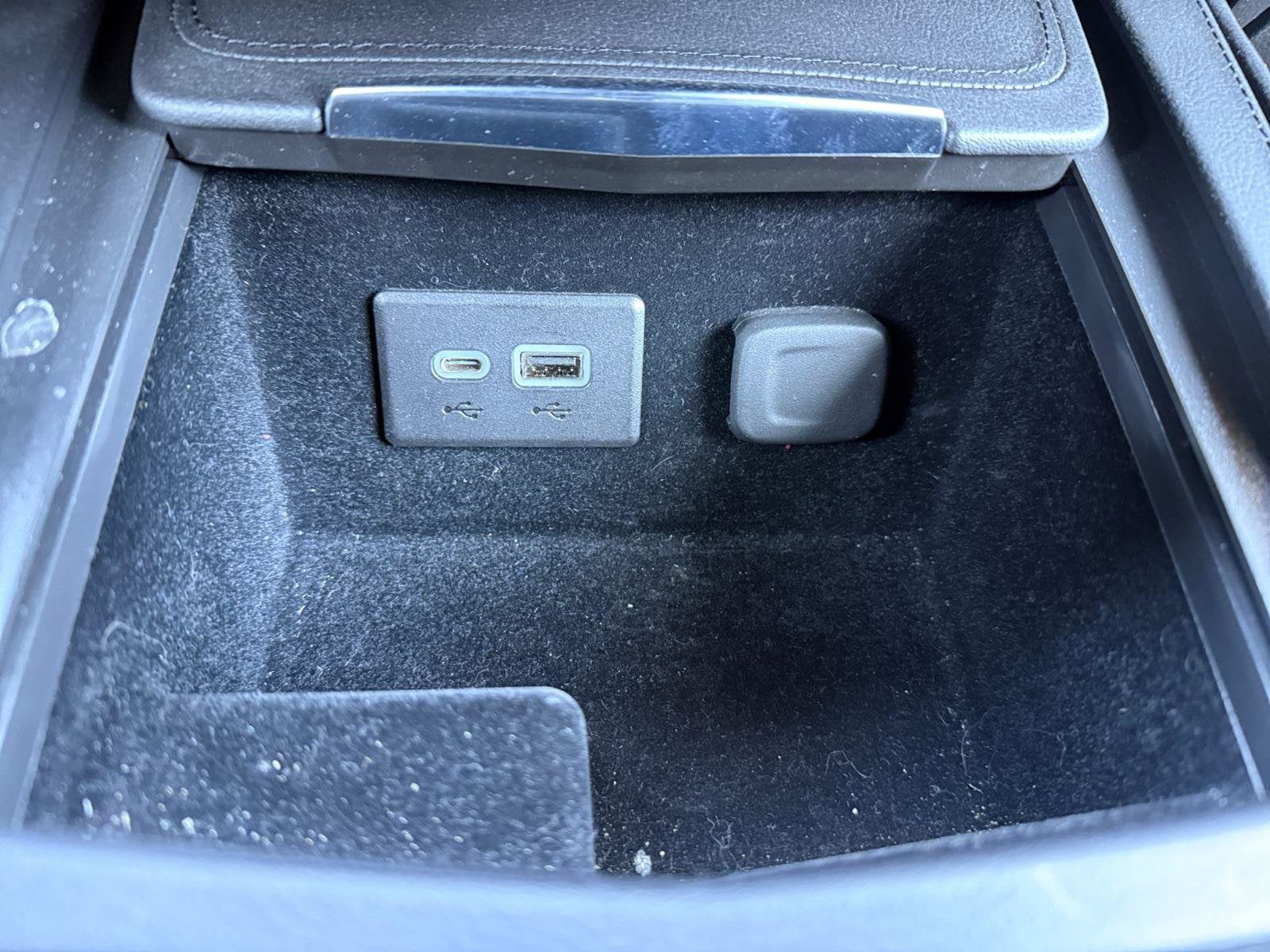 2023 Cadillac XT4 Base