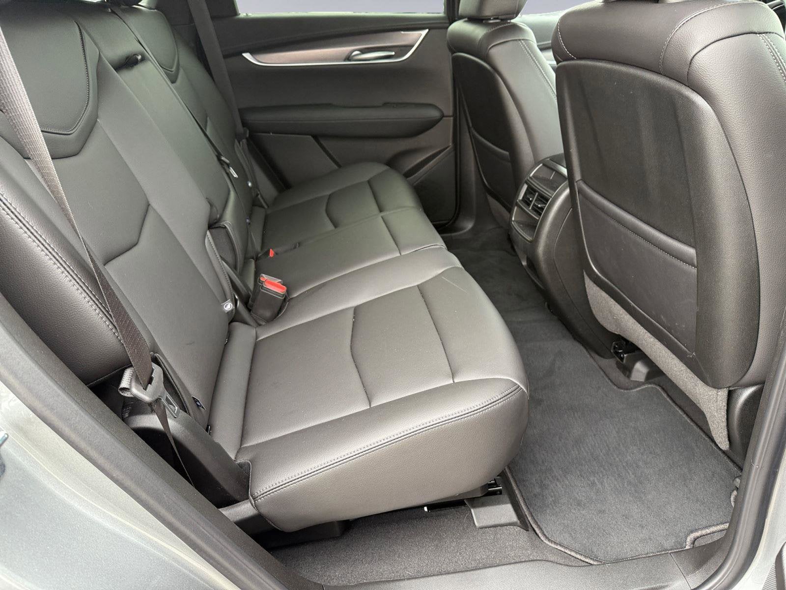 2025 Cadillac XT5 Luxury