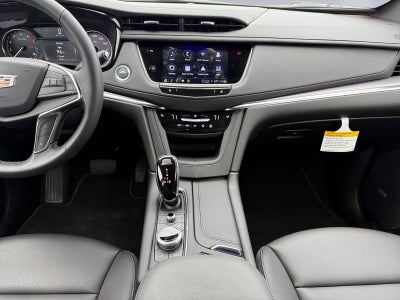 2025 Cadillac XT5 Luxury