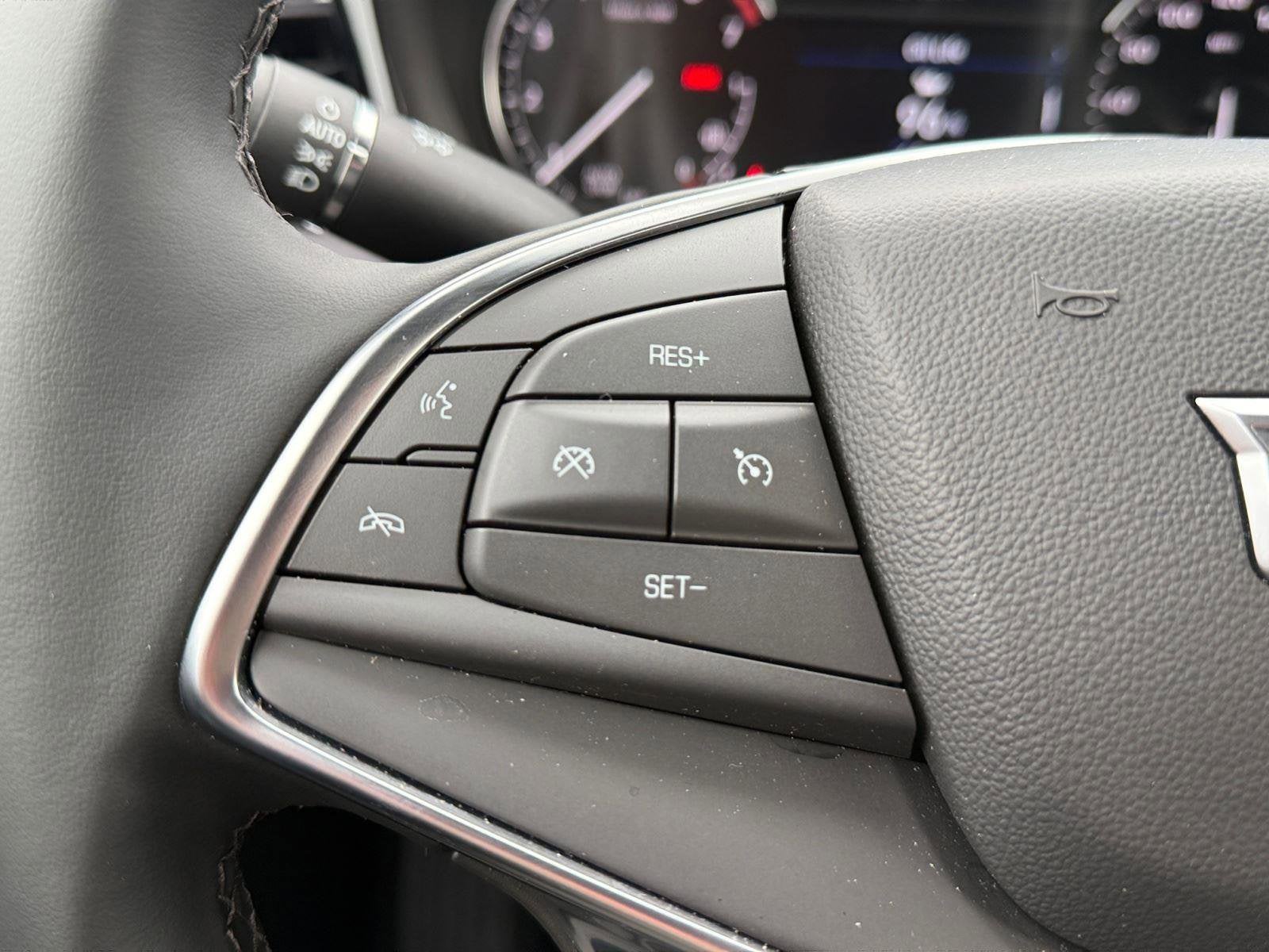 2025 Cadillac XT5 Luxury