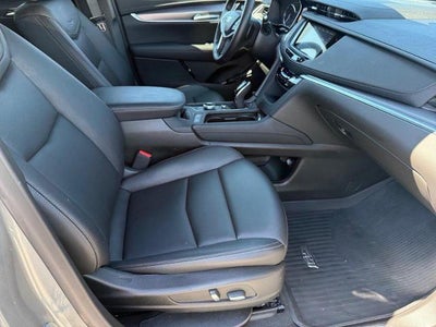 2024 Cadillac XT5 Luxury