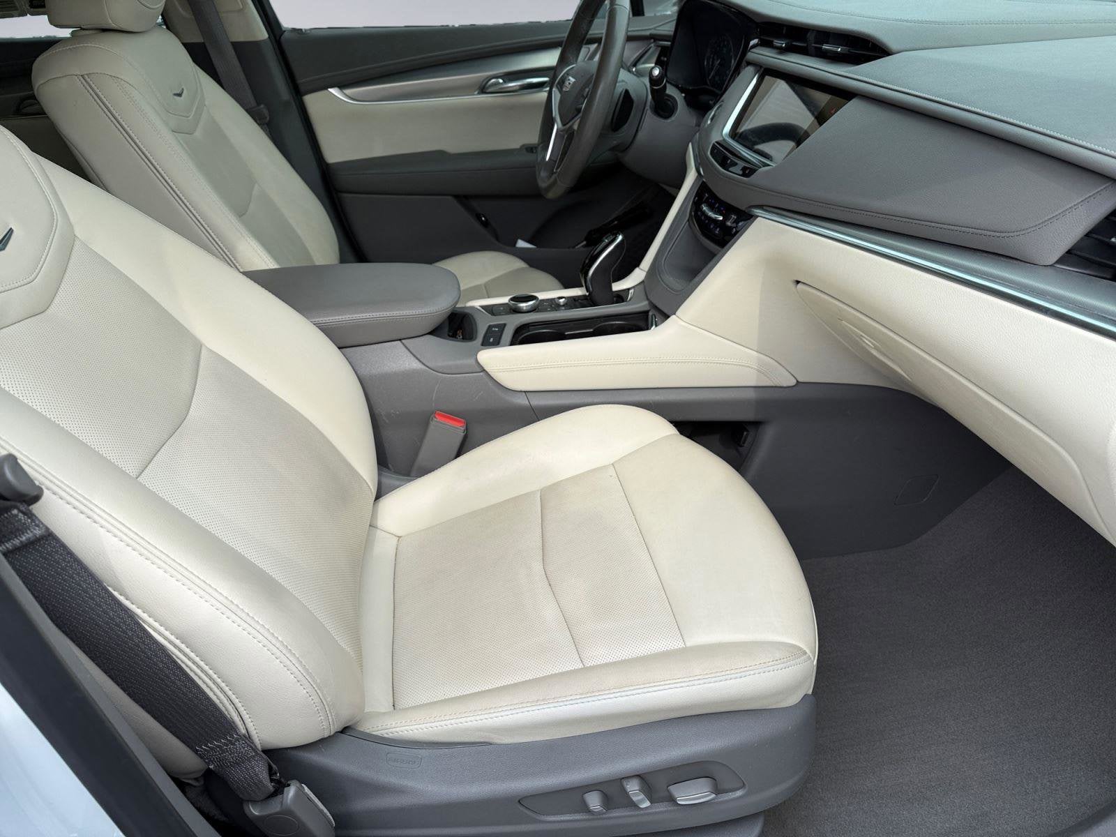 2021 Cadillac XT5 Base